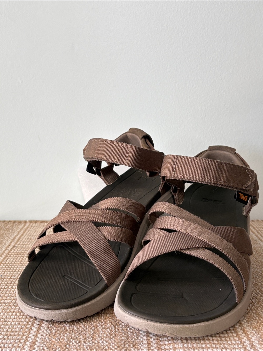 Women’s Teva Sanborn Sport Sandal, Walnut Webbing Cross Straps. Size 7